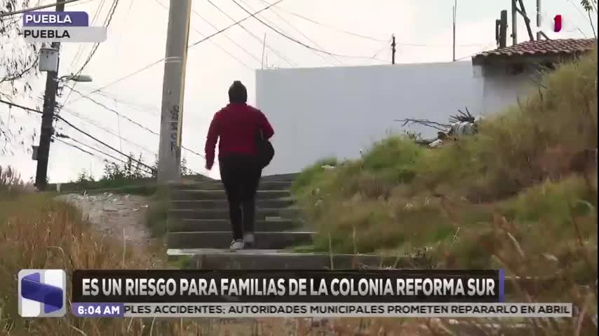 Es un riesgo para las familias el único acceso que conecta a Colonia Reforma Sur con la Recta a Cholula