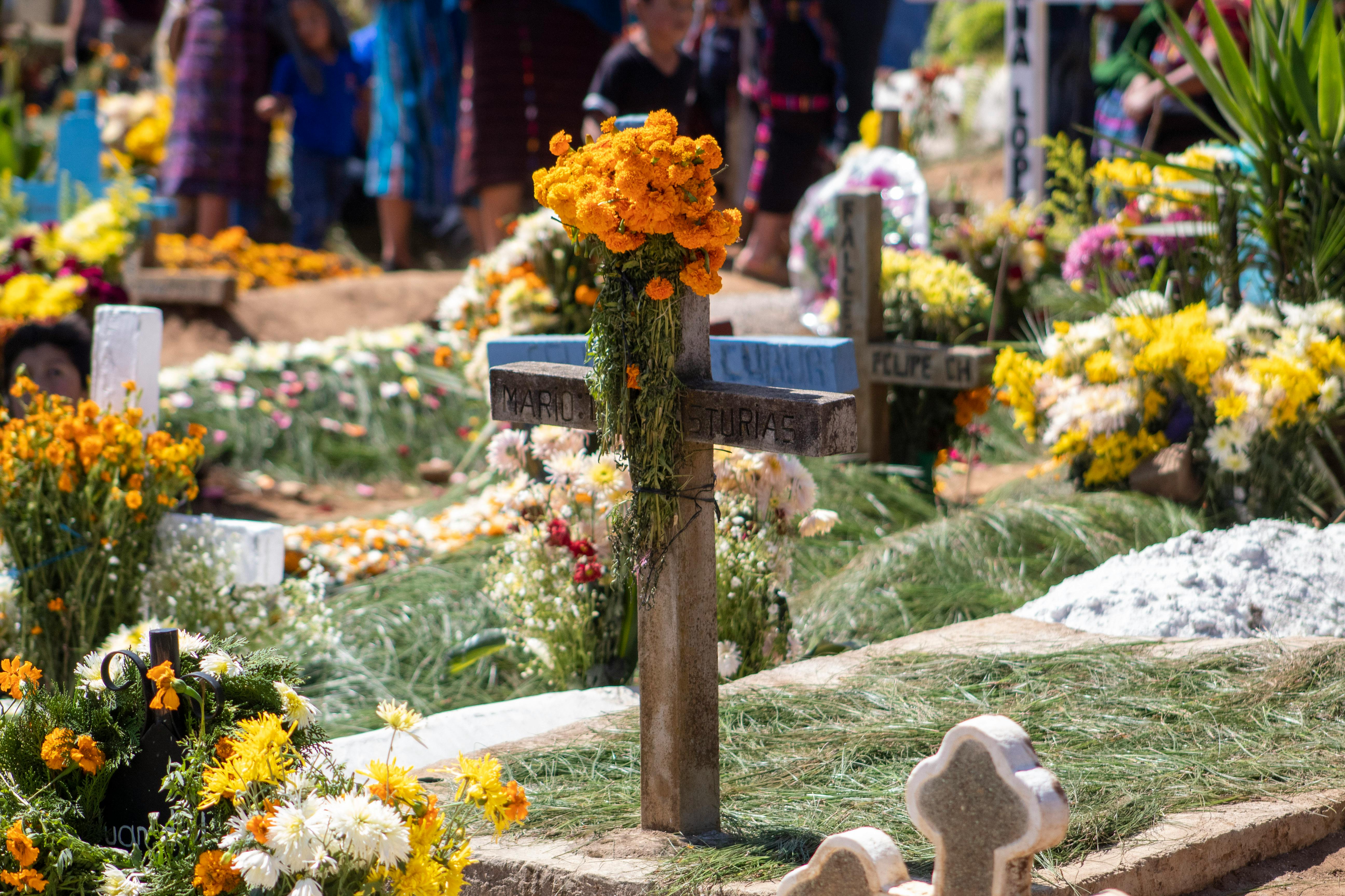 20 mil visitantes para el 10 de mayo en panteones