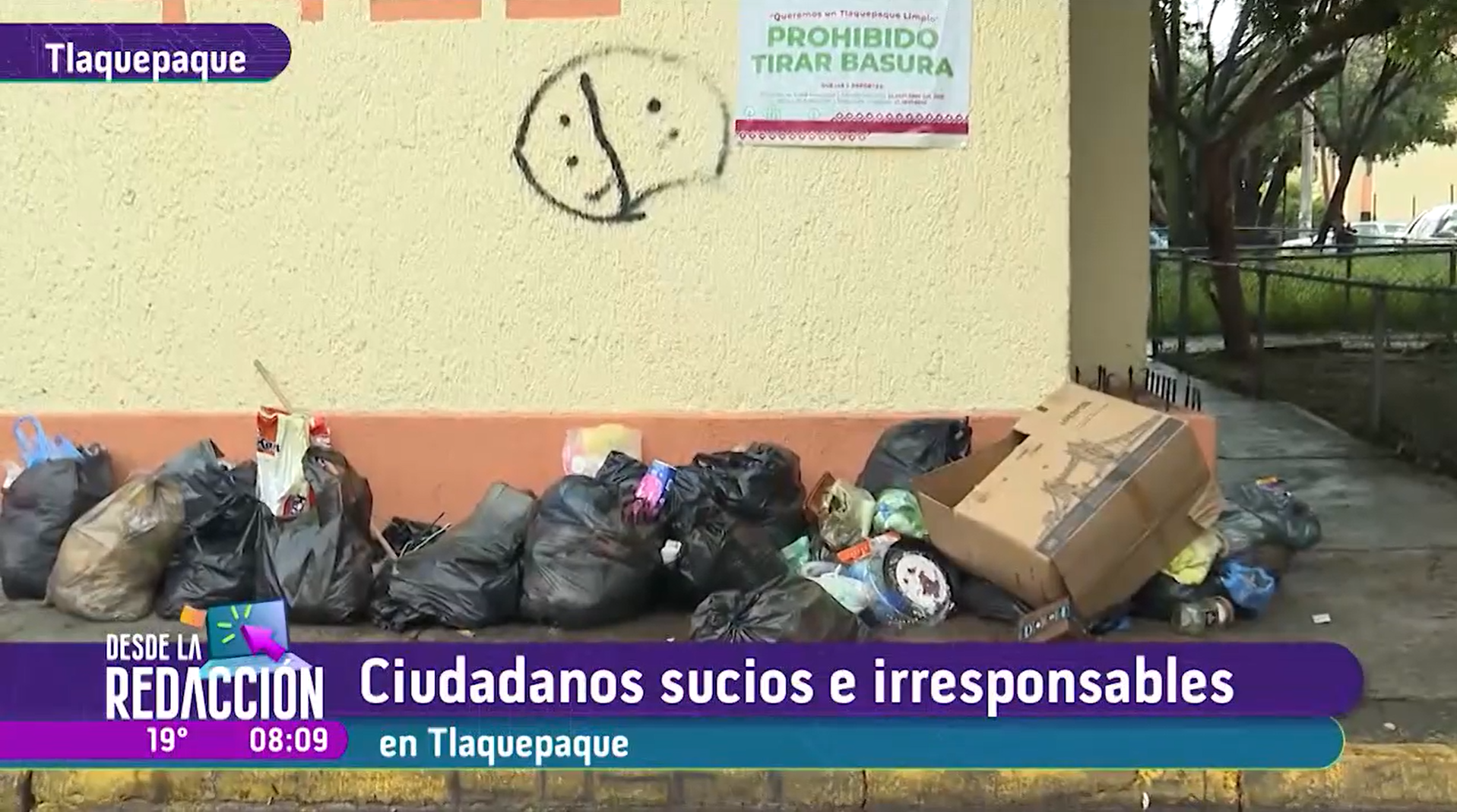 Vecinos de El Sauz son sorprendidos tirando basura en la calle