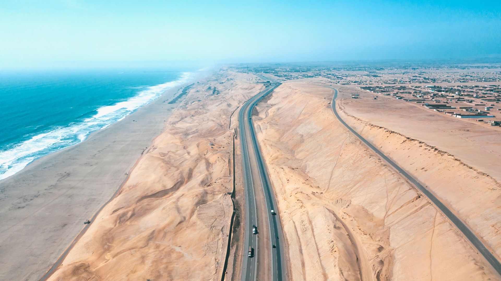 Семь человек погибли при взрыве на шоссе в Колумбии