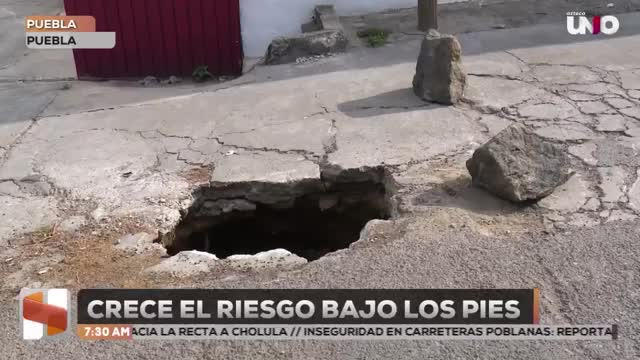 Socavón en Romero Vargas pone en riesgo vialidad y preocupa a vecinos