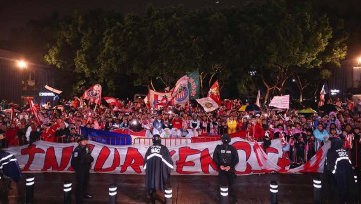 Un muerto y varios lesionados tras pelea entre aficionados Chivas vs ...