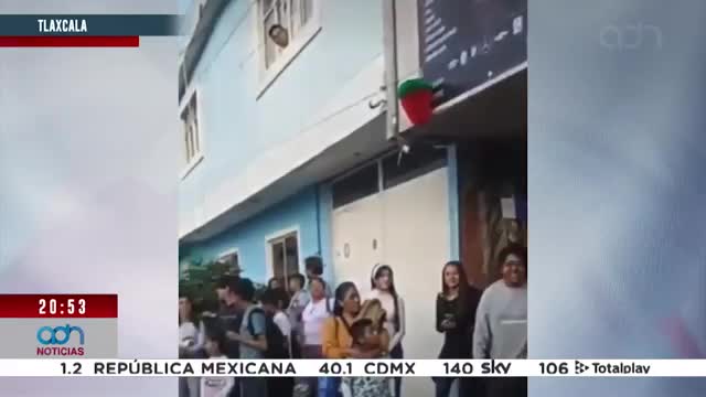 Angelito causa polémica en plena Procesión de Viernes Santo
