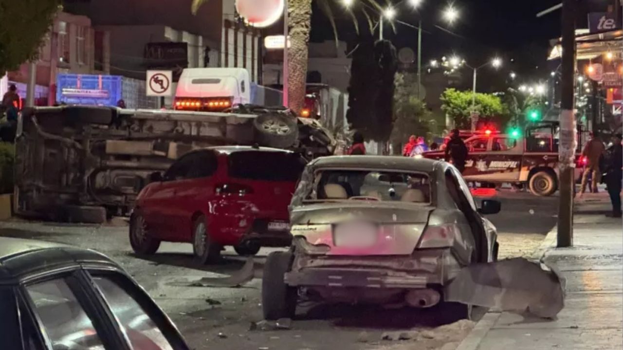 VIDEO FUERTE: Captan persecución y balacera en calles de Tecamachalco; escenas de pánico