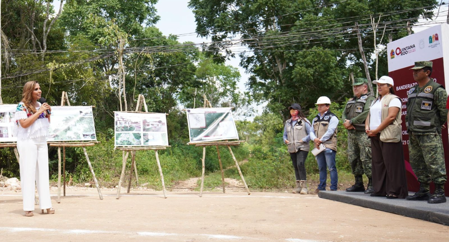Dan banderazo al proyecto Puerta al Mar en Felipe Carrillo Puerto