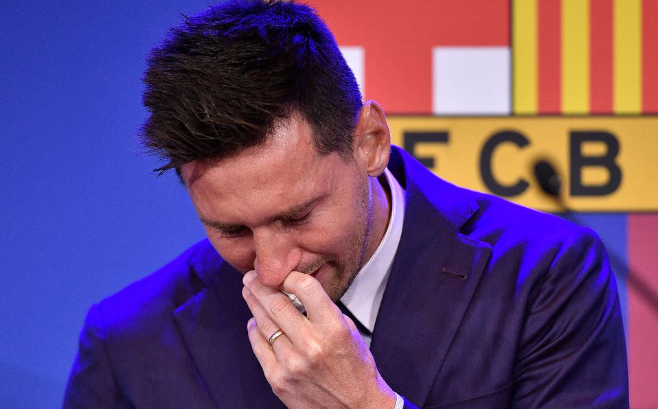 Revientan a Lionel Messi en la Liga Premier - Vimarsana News
