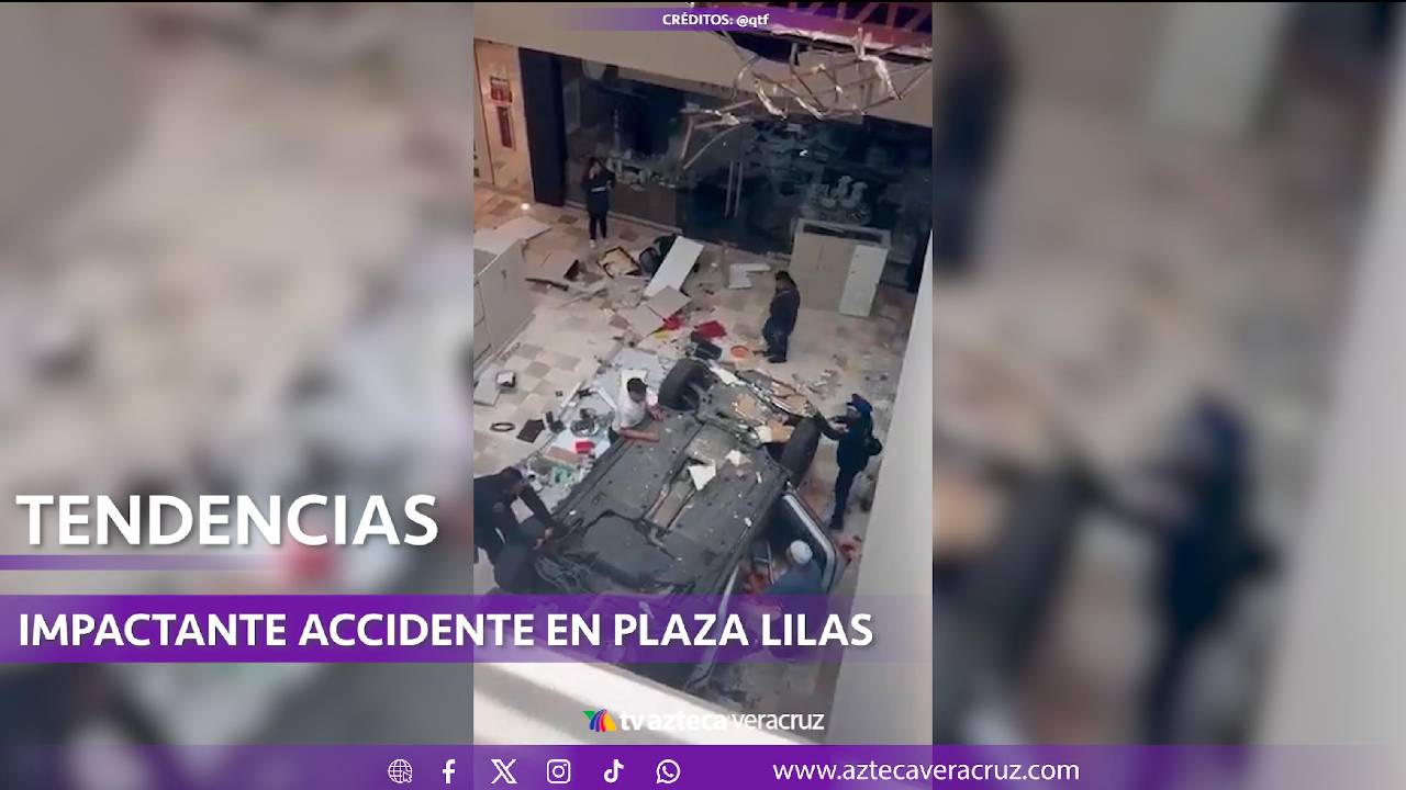 ¿Cómo cayó el auto desde el tercer piso en plaza comercial de CDMX?