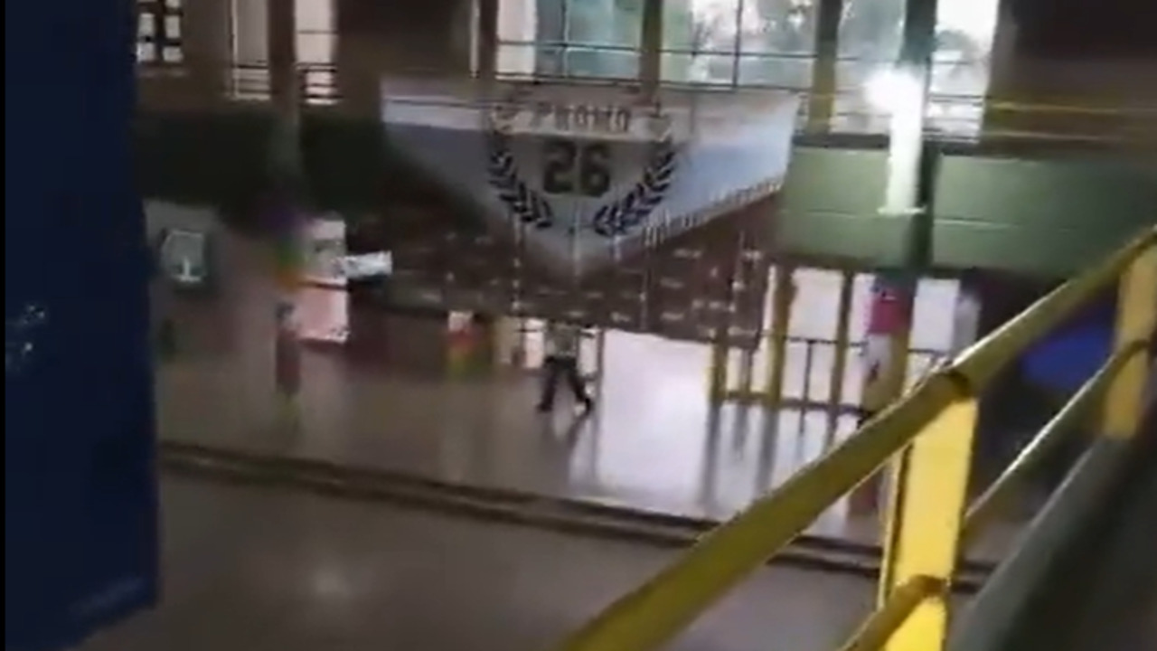 VIDEO SENSIBLE: Alumno desata balacera en la Escuela Normal Mariano Moreno y deja a un compañero muerto