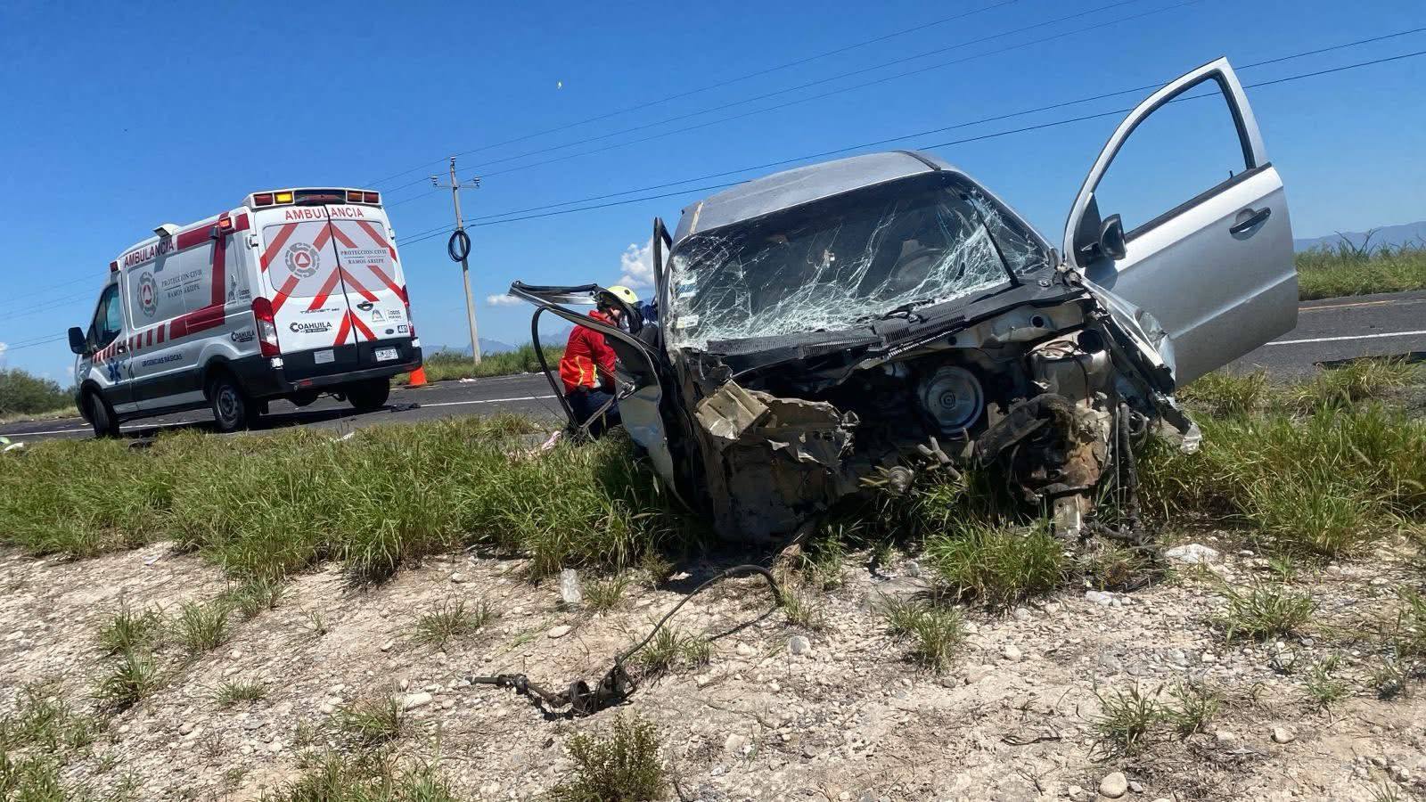 Mujer muere al estrellar su auto contra un tráiler en la carretera 57 ...