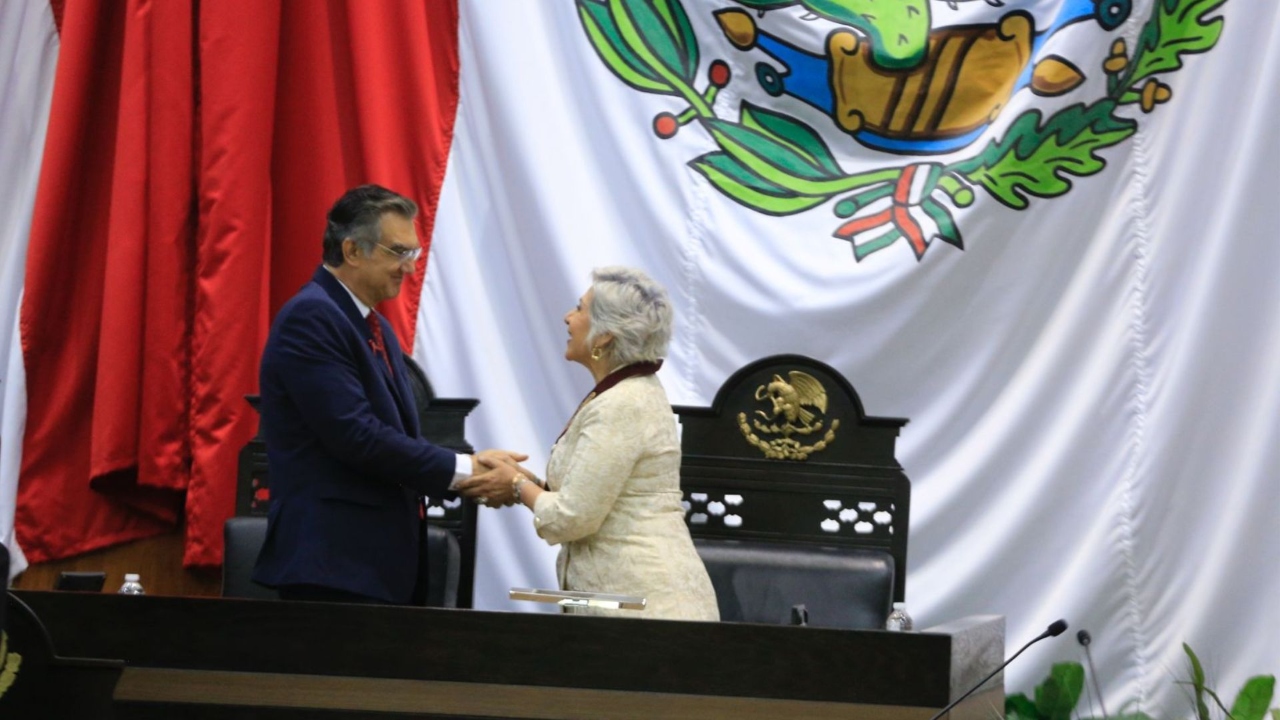 Gobernador de Tamaulipas entrega Medalla al Mérito "Luis García de ...