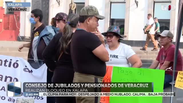 Consejo de jubilados y pensionados bloquean calles en Xalapa, hoy 16 de ...
