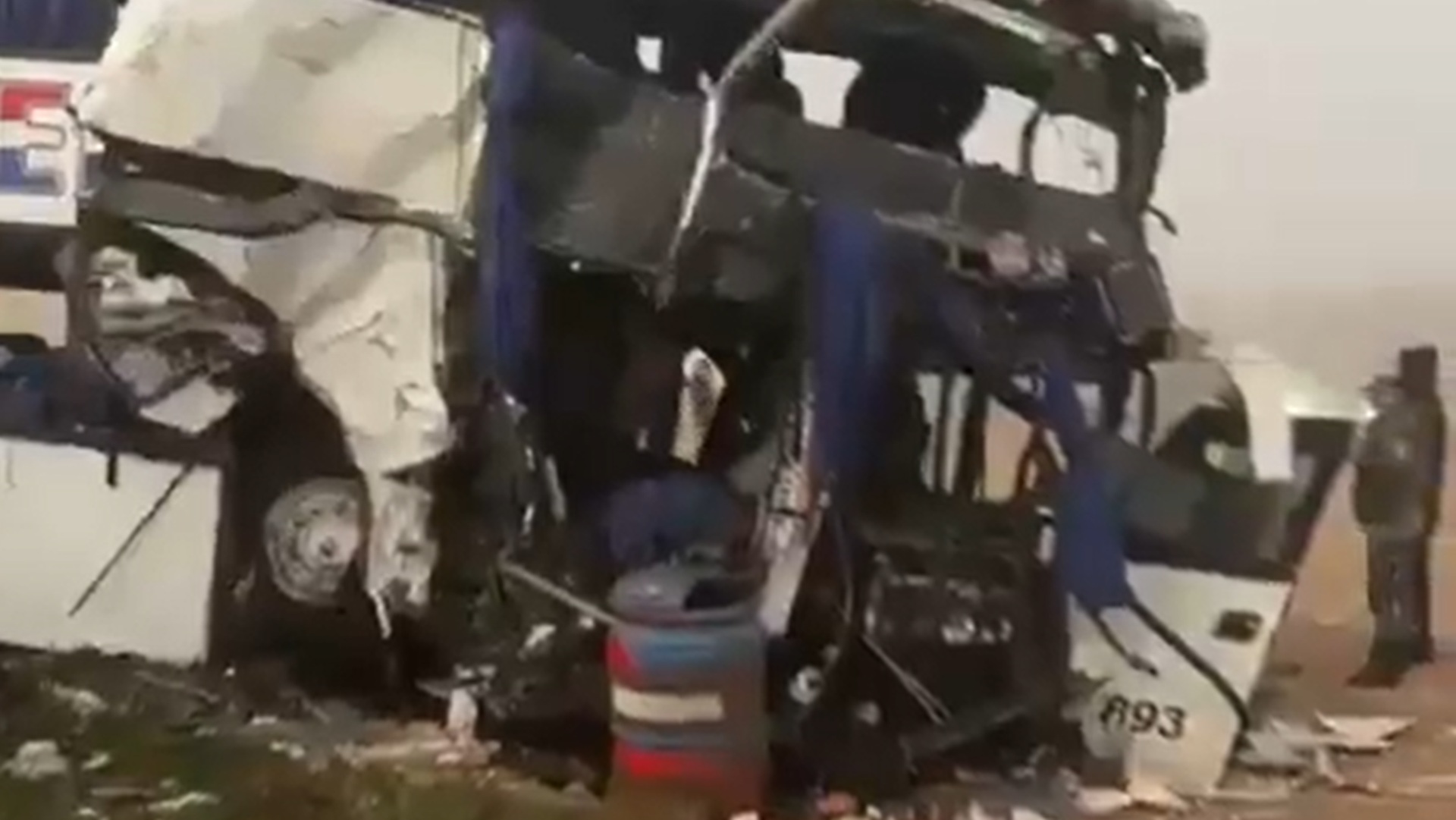 Accidente carretero en Argentina: choque deja al menos 4 muertos y 16 ...