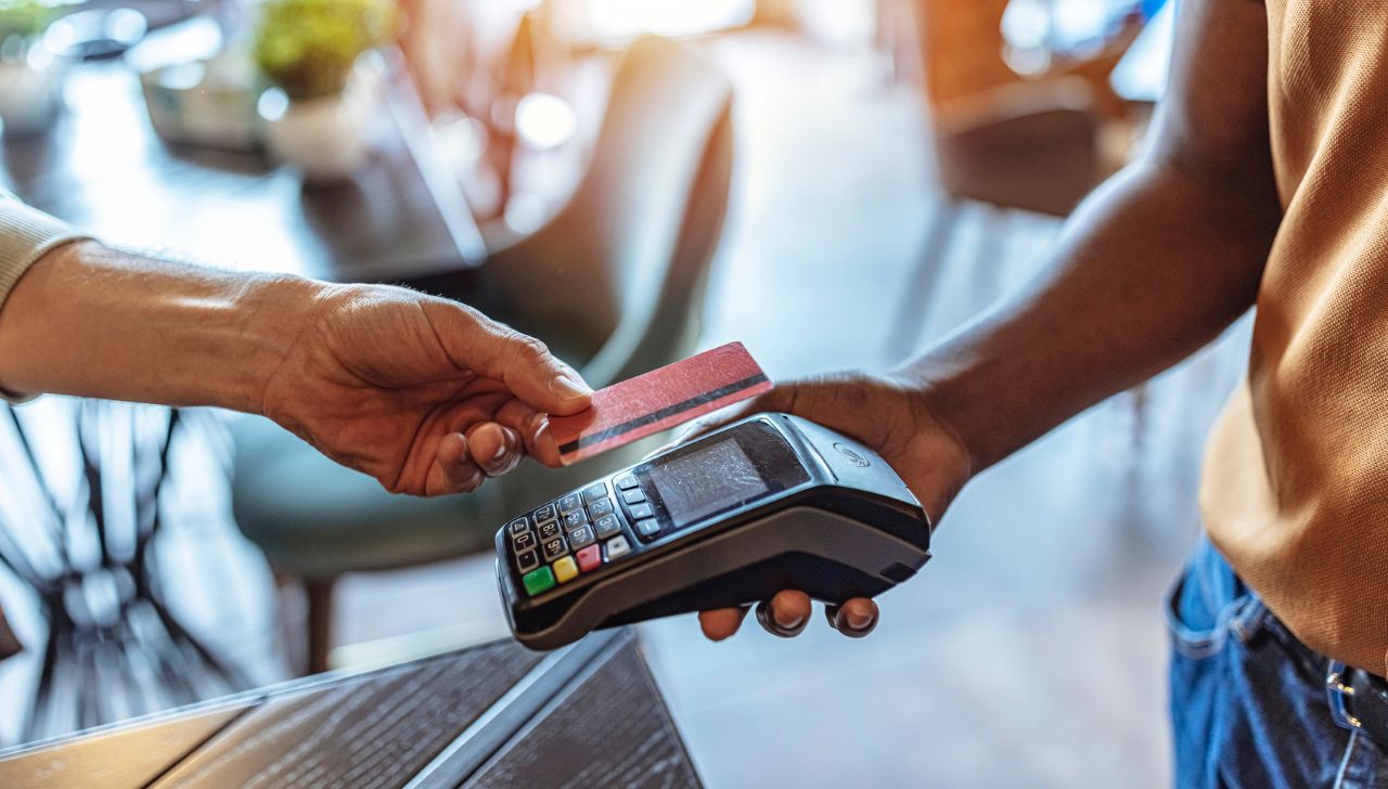 Profeco alerta a los consumidores por este error que jamás debes cometer en tus compras: "Es obligatorio"