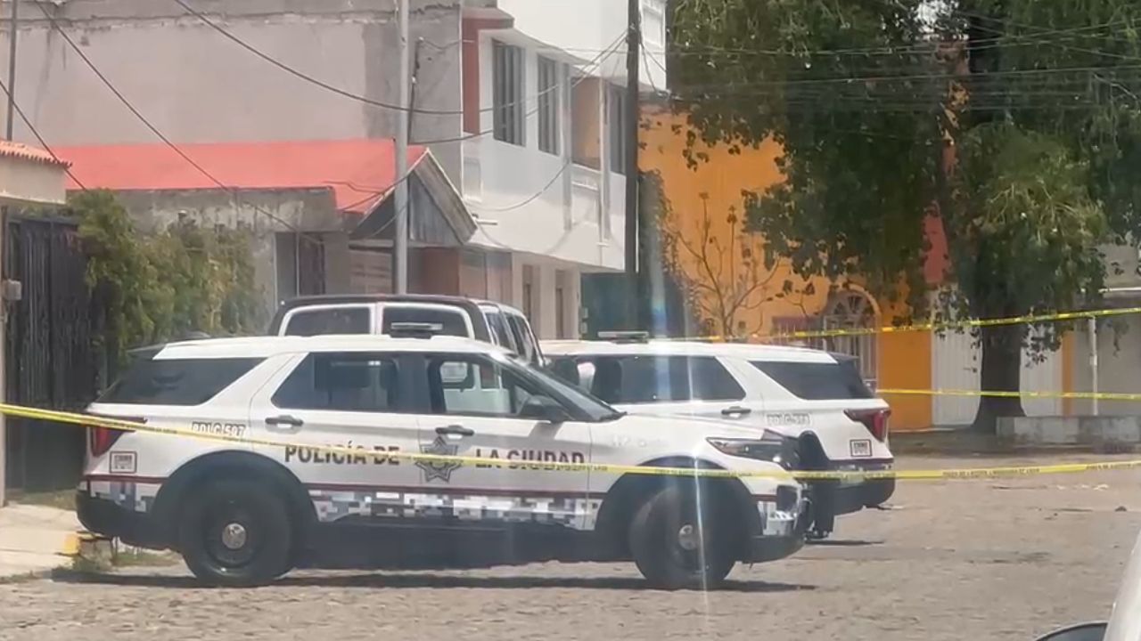 VIDEO: Localizan camioneta de los responsables del ataque armado en el Mercado Morelos hoy; así la abandonaron