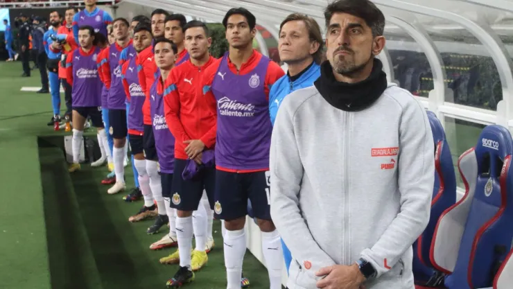 Veljko Paunovic entrenador de Chivas