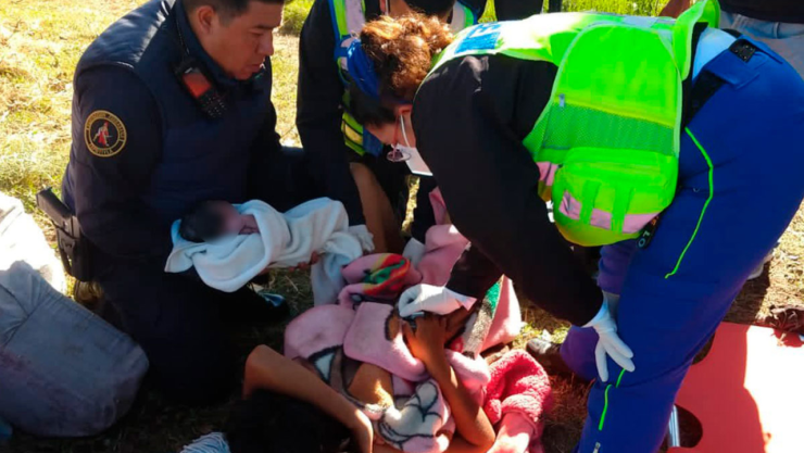 Mujer entra en labor de parto en Xochimilco.