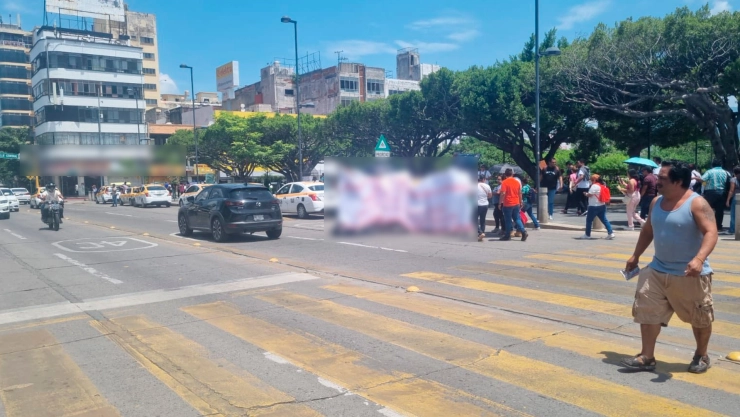 Manifestación causa caos vial en el centro de Tuxtla Gutiérrez: ¿Qué está pasando en el Parque Central?