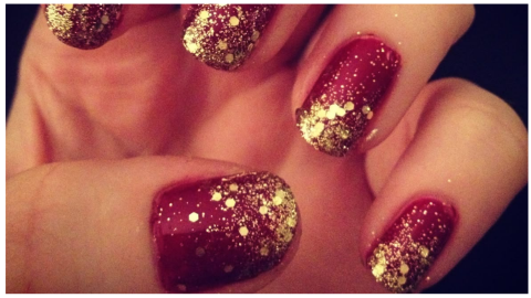 uñas rojas glitter dorado ideas diseños