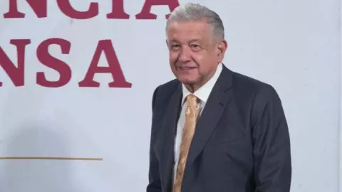 AMLO-TULUM.jpg