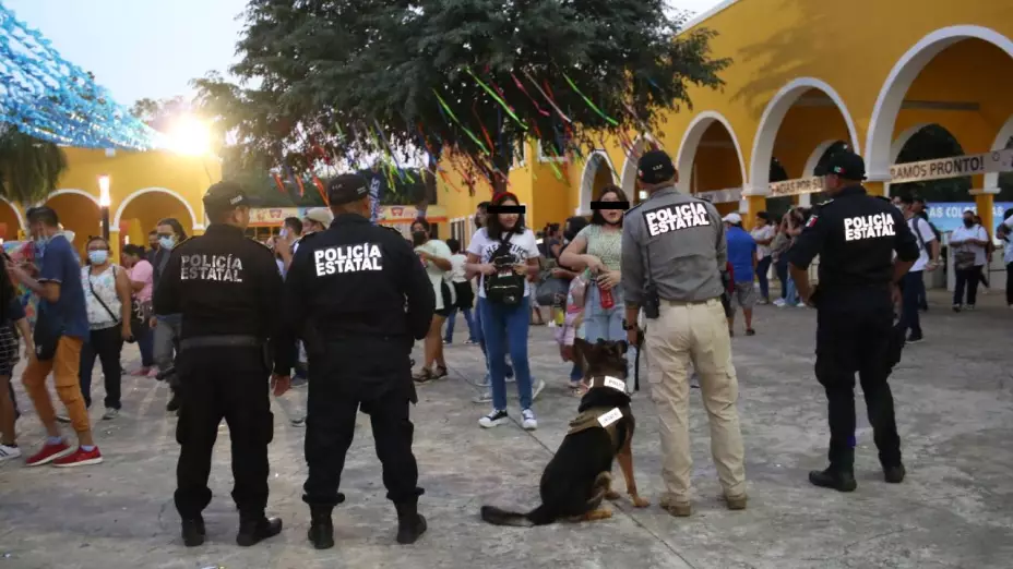hombre se atraganta mienttas comia feria