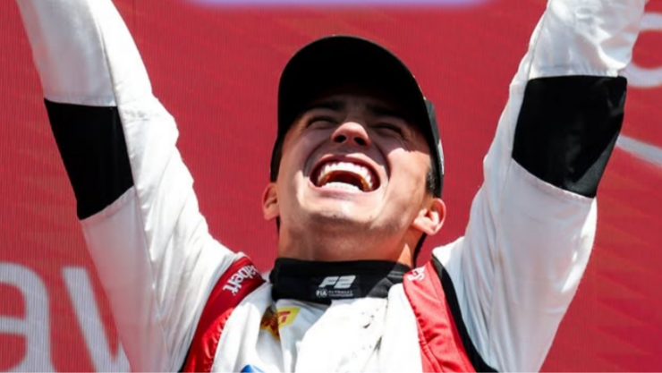 Noel León gana el GP de Hungría y rompe una sequía de 14 años para México.