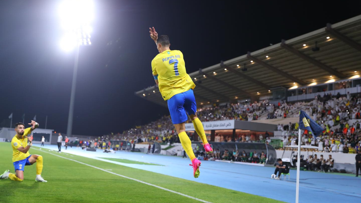 Cristiano Ronaldo celebra un gol con Al-Nassr