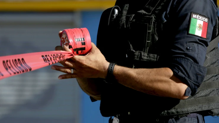 México: Enfrentamiento entre policías y presuntos sicarios deja 19 muertos