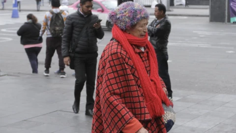 El SMN informó que el frente frío 35 ocasionará descargas eléctricas, caída de granizo y posibles tolvaneras en el norte y sureste del país.