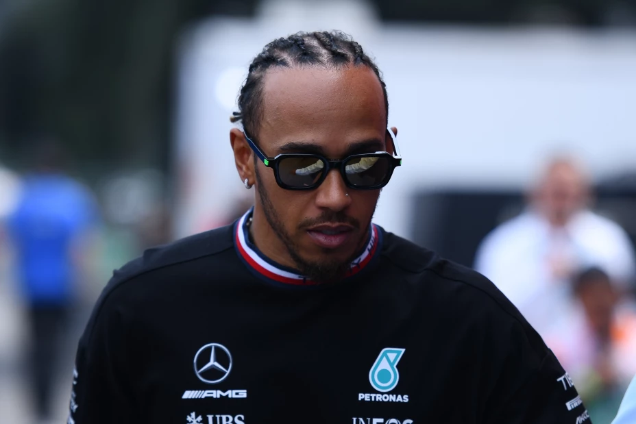 Lewis Hamilton compra Manchester United