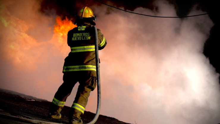 Nuevo León registra más de 200 incendios en 24 horas.