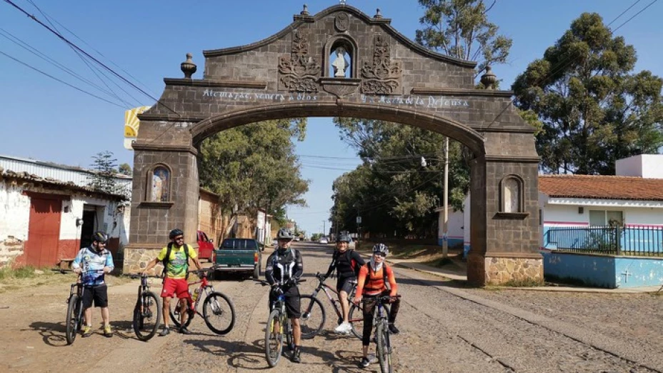 3 maneras fáciles de viajar de Guadalajara a Atemajac de Brizuela tiempos, costos y opciones.jpg