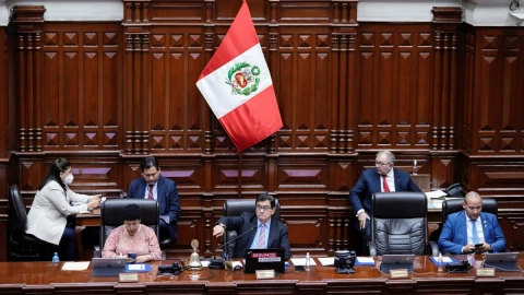Perú pide a México no intervenir en caso Pedro Castillo