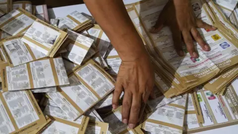 Elecciones 2024: Razones por las que un partido político puede desaparecer