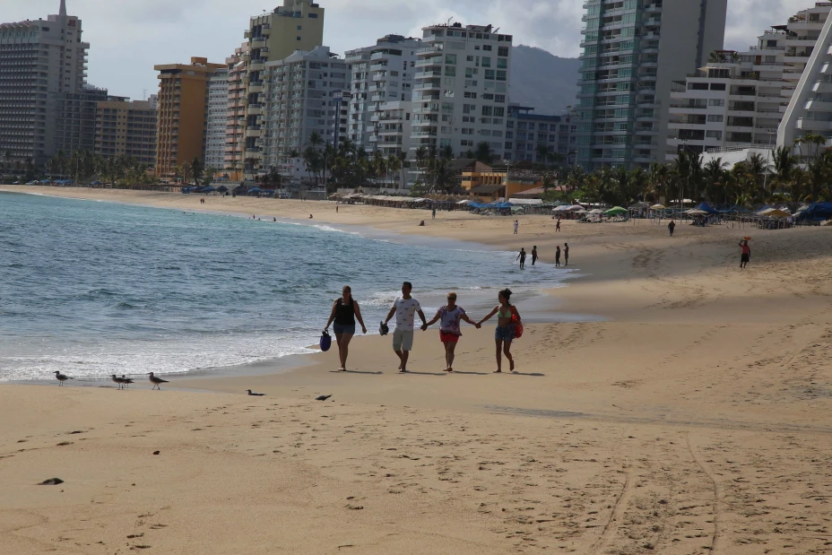 Playas desoladas en Acapulco