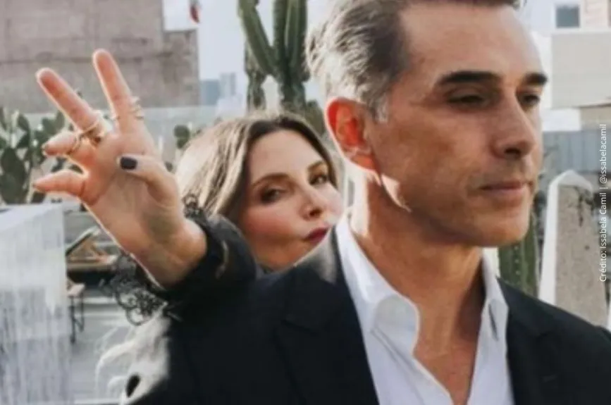 Issabela Camil.