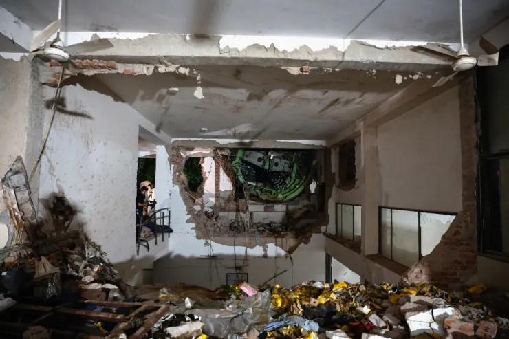 El avión cayó a menos de un minuto después de despegar