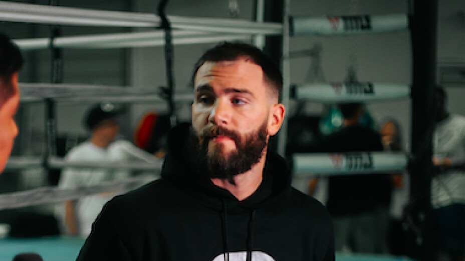 Caleb Plant entrenamiento pelea Canelo Álvarez