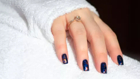 cómo retirar uñas de gelish en casa 5 pasos