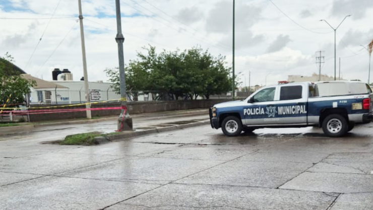 Puente avenida Río Colorado Chihuahua.jpg