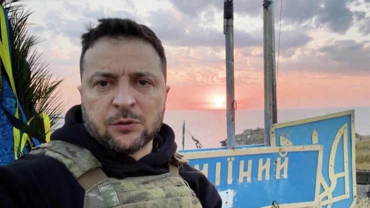 500 días de guerra entre Rusia y Ucrania; Zelenskiy monta video y afirma que recuperarán su territorio.