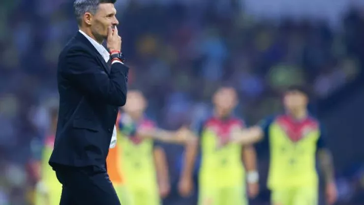 fernando-ortiz-head-coach-of-america-reacts-during-the-semifinal-leg-picture-id1398224890