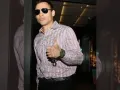 Julio Cesar Chavez Jr saludando.jpg