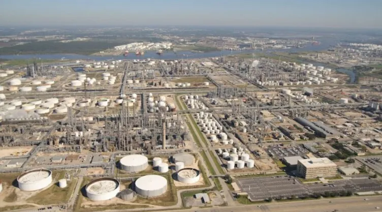 Derrame de diésel en refinería Deer Park: Pemex asegura que ya fue controlada