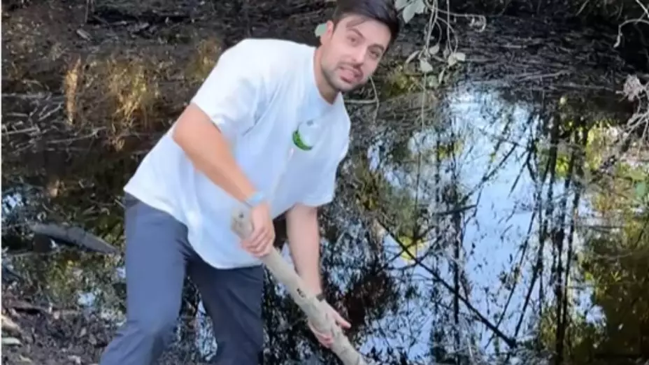 Influencer denuncia derrame de hidrocarburo en Veracruz