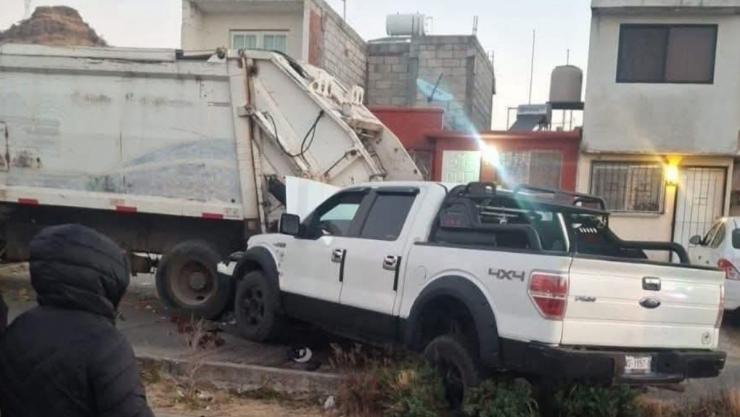 Conductor arrolla a dos personas en Circuito Floresta