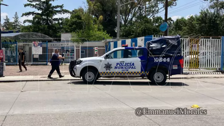 asaltan a hombre afuera de Cetis 77