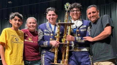 Lo que debes saber sobre la familia de mariachis detenida por ICE en Texas