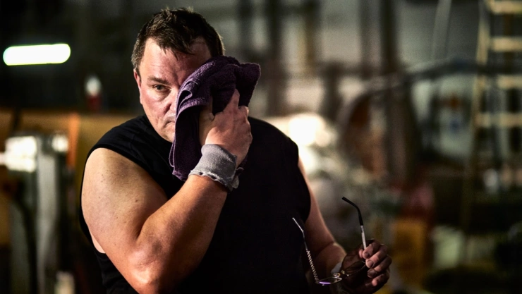 ¿Sudar es un indicador para bajar de peso? Especialistas responden