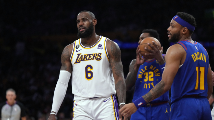 LeBron James ante Denver Nuggets