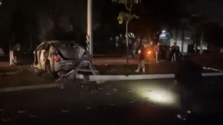VIDEO | Aparatoso accidente en Ciudad del Sol deja un vehículo destruido